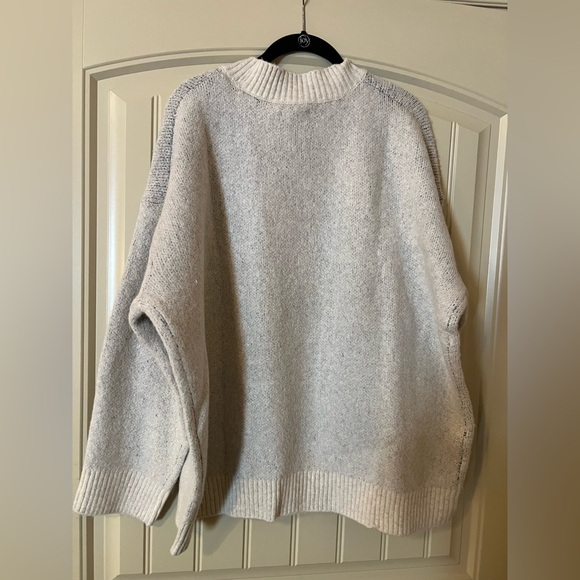 NWT American Eagle Super Soft Woodstock Sweater size Large - Picture 8 of 9